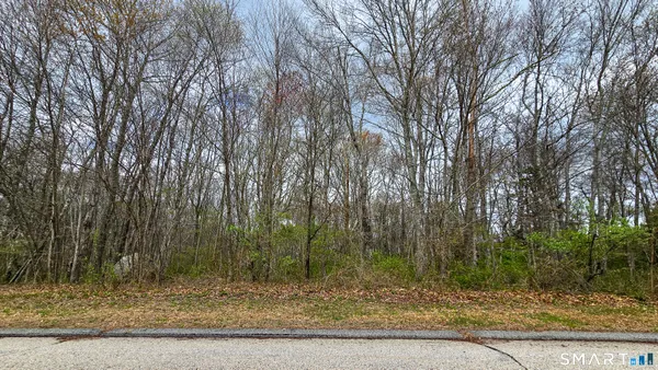 $120,000 | 5 Benjamin Lane, East Haddam, CT 06423