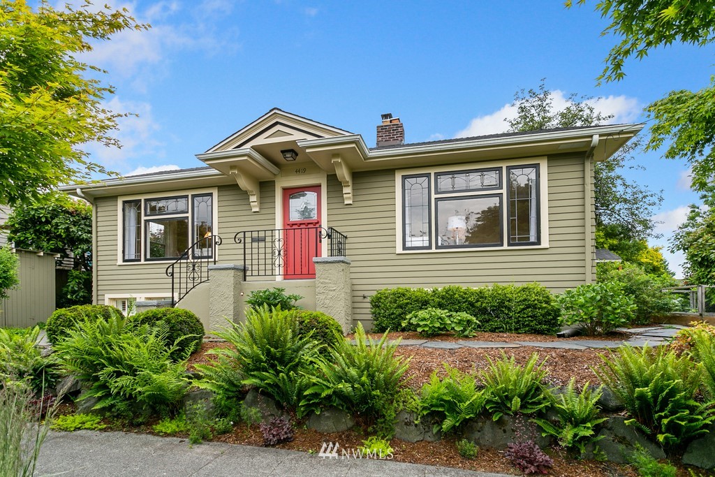 4419 Southwest Findlay Street Seattle, WA 98136 - Photo 1 of 31 Gallery Image 1