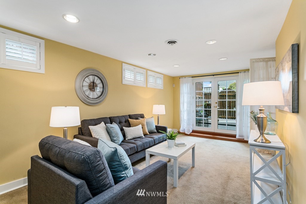 4419 Southwest Findlay Street Seattle, WA 98136 - Photo 18 of 31 Gallery Image 18