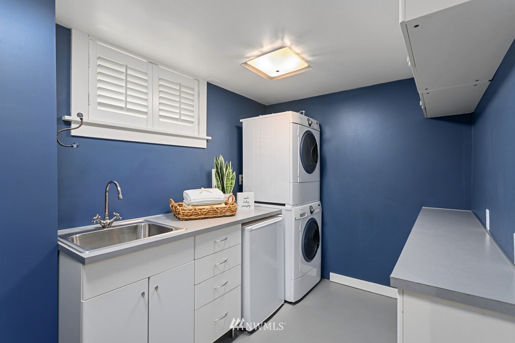 4419 Southwest Findlay Street Seattle, WA 98136 - Photo 24 of 31 Gallery Image 24
