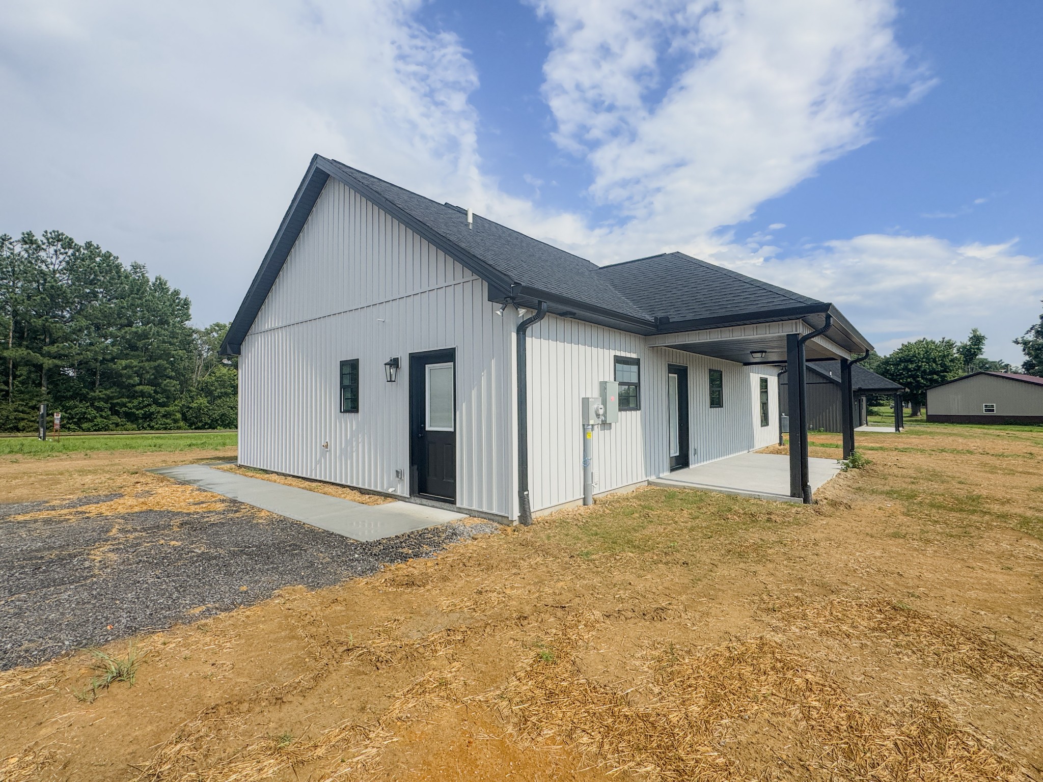 4677 Scottsville Road Lafayette, TN 37083 - Photo 7 of 47
