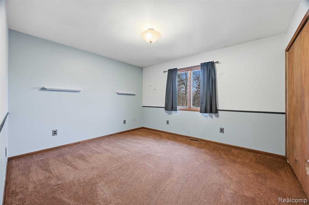 21650 Telegraph Road Flat Rock, MI 48134 - Photo 23 of 70