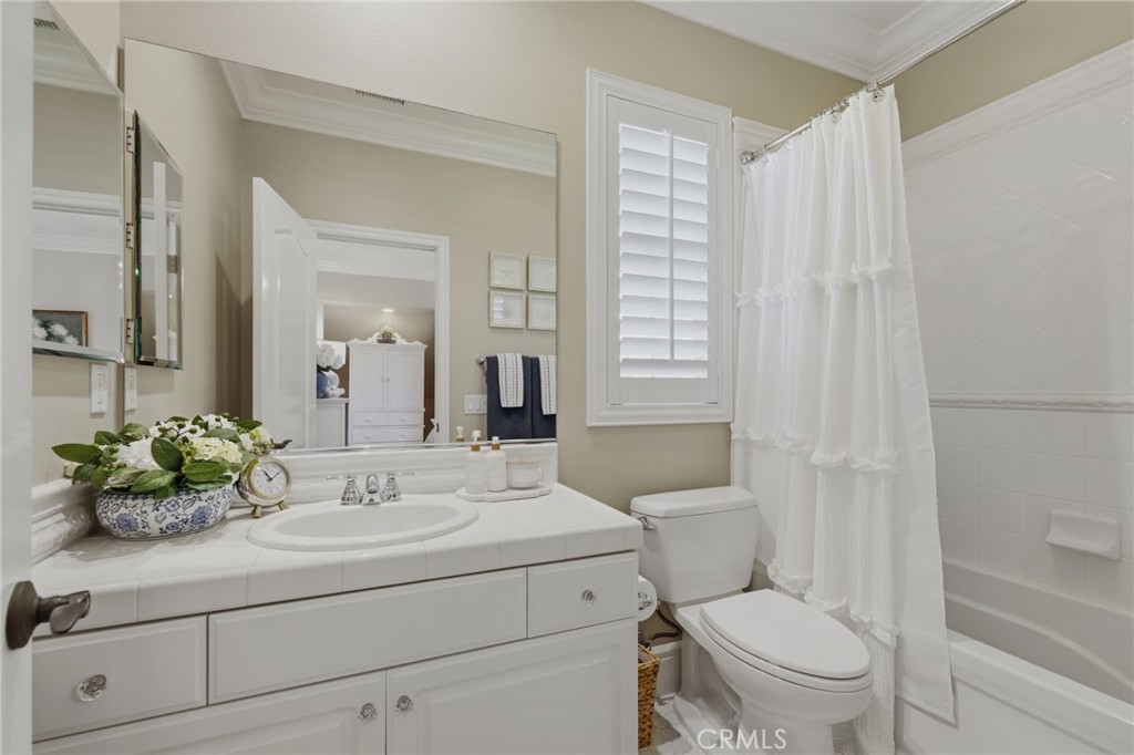 10 Jenny Lane Ladera Ranch, CA 92694 - Photo 41 of 64 Ensuite bathroom