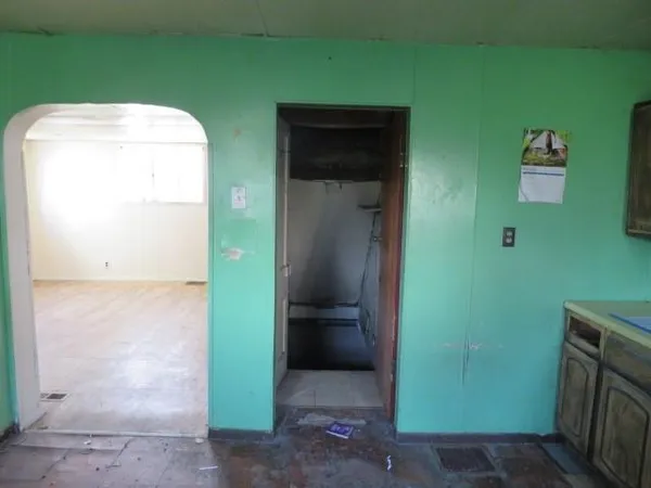 $31,500 | 320 South Broadway Street, Scottdale, PA 15683