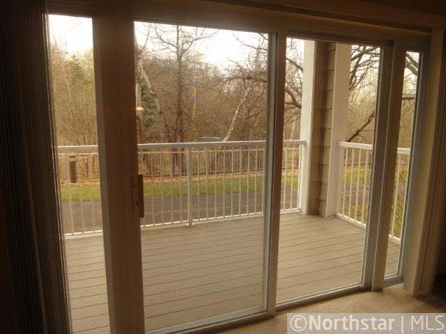 6050 Lake Road, Unit 107 Woodbury, MN 55125 - Photo 10 of 18