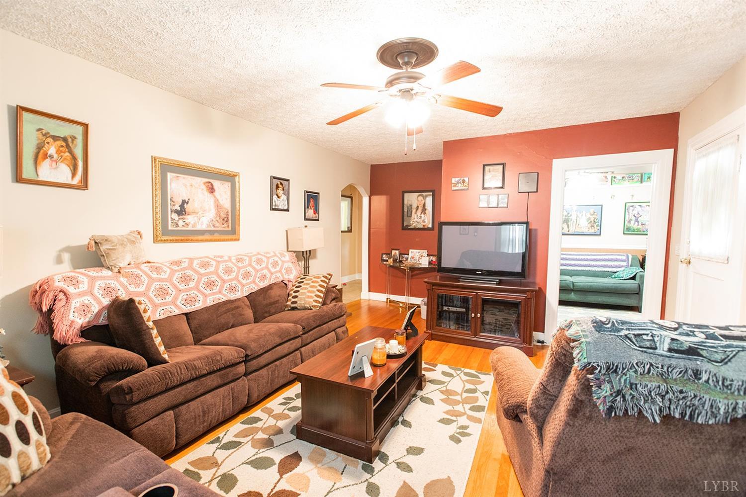 3122 Wards Road Altavista, VA 24517 - Photo 17 of 19 Gallery Image 17