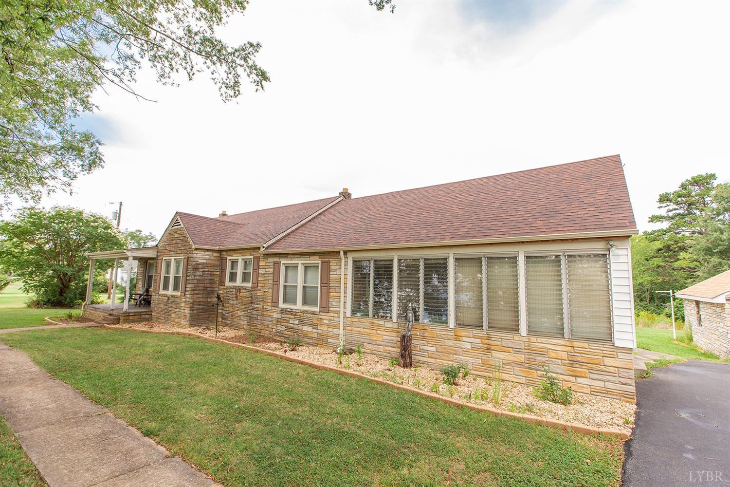 3122 Wards Road Altavista, VA 24517 - Photo 4 of 19 Gallery Image 4