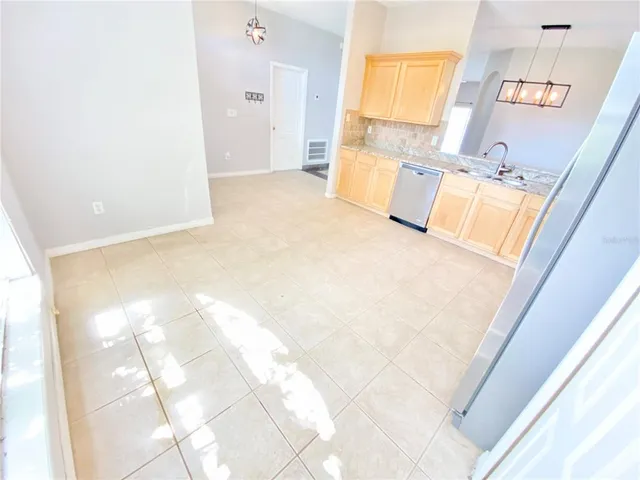 $2,200 | 4894 Waterside Pointe Circle, Orlando, FL 32829