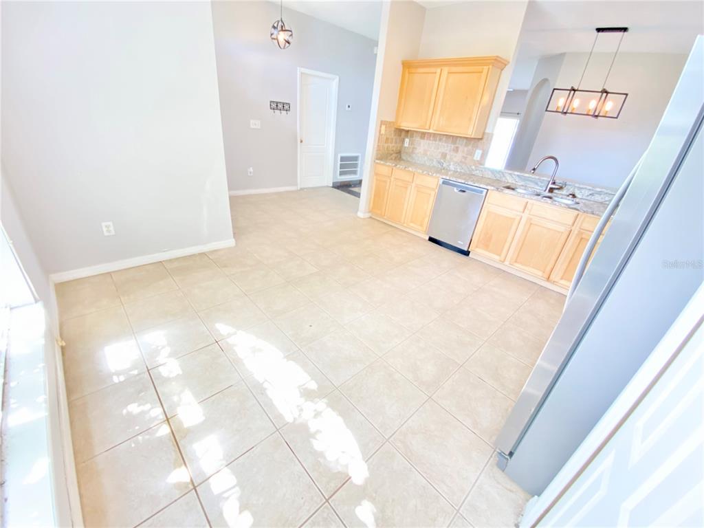 4894 Waterside Pointe Circle Orlando, FL 32829 - Photo 10 of 60