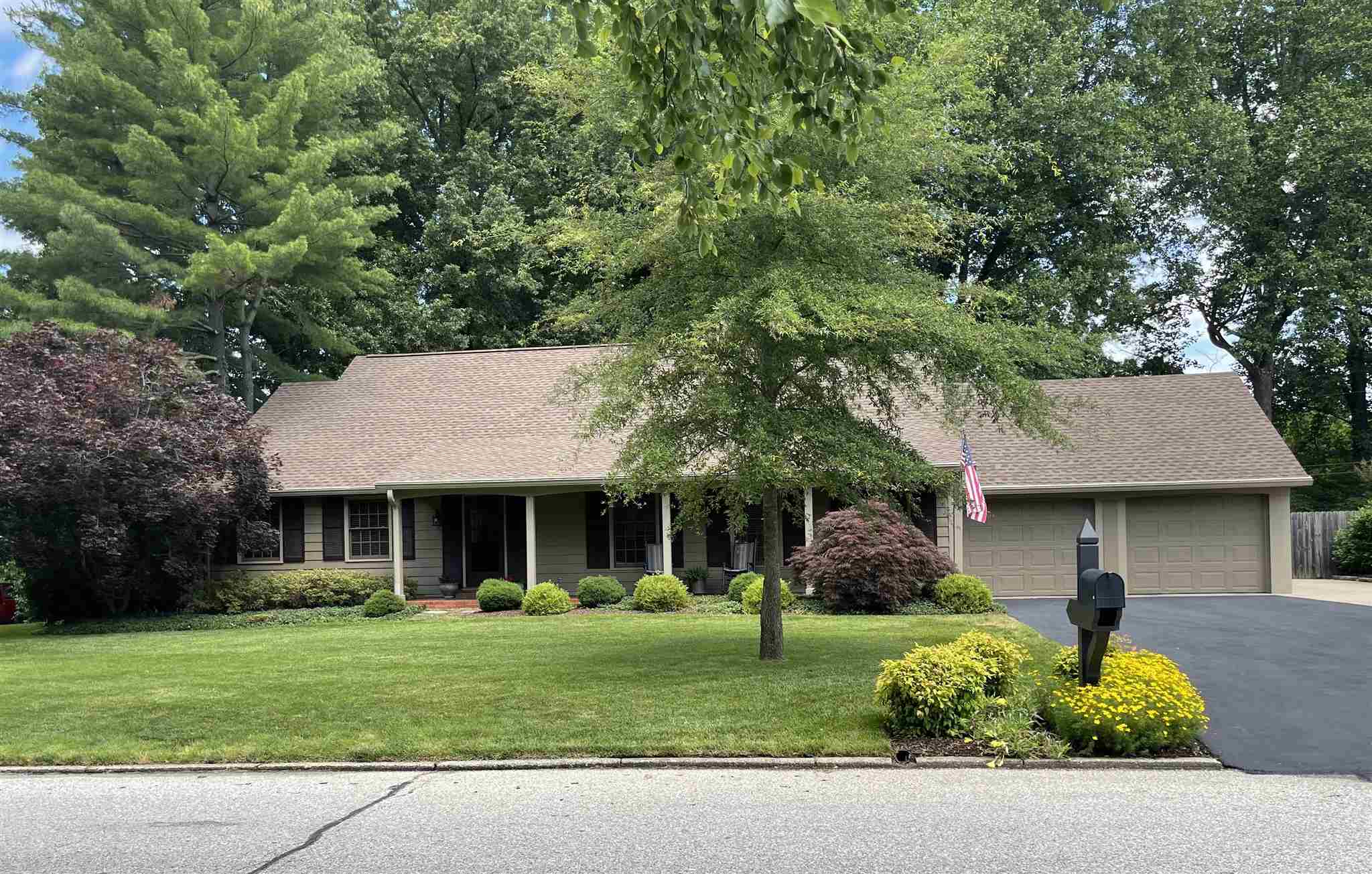 410 Stonegate Road Evansville, IN 47711 - Photo 1 of 36 Gallery Image 1