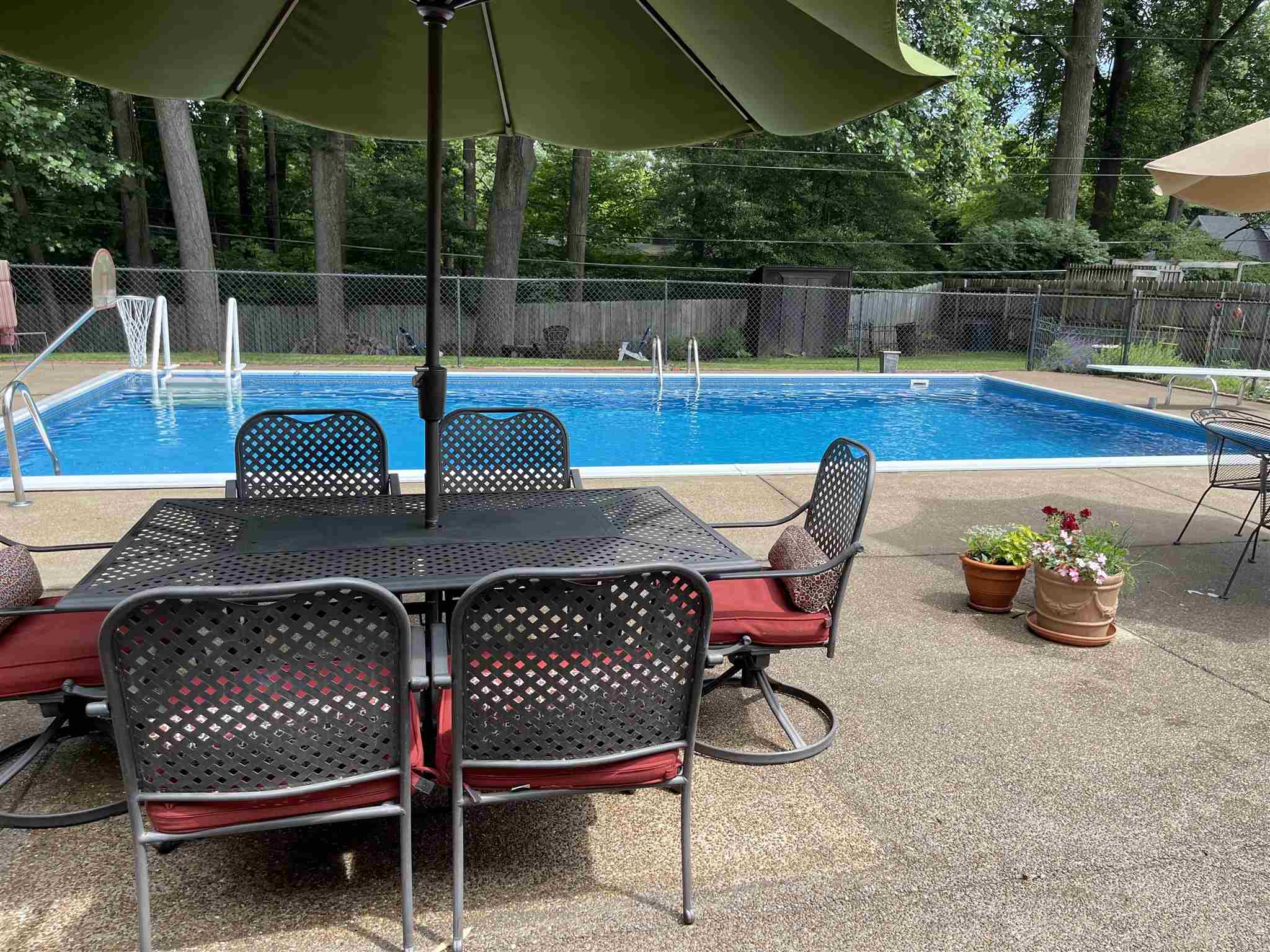 410 Stonegate Road Evansville, IN 47711 - Photo 34 of 36 Gallery Image 34