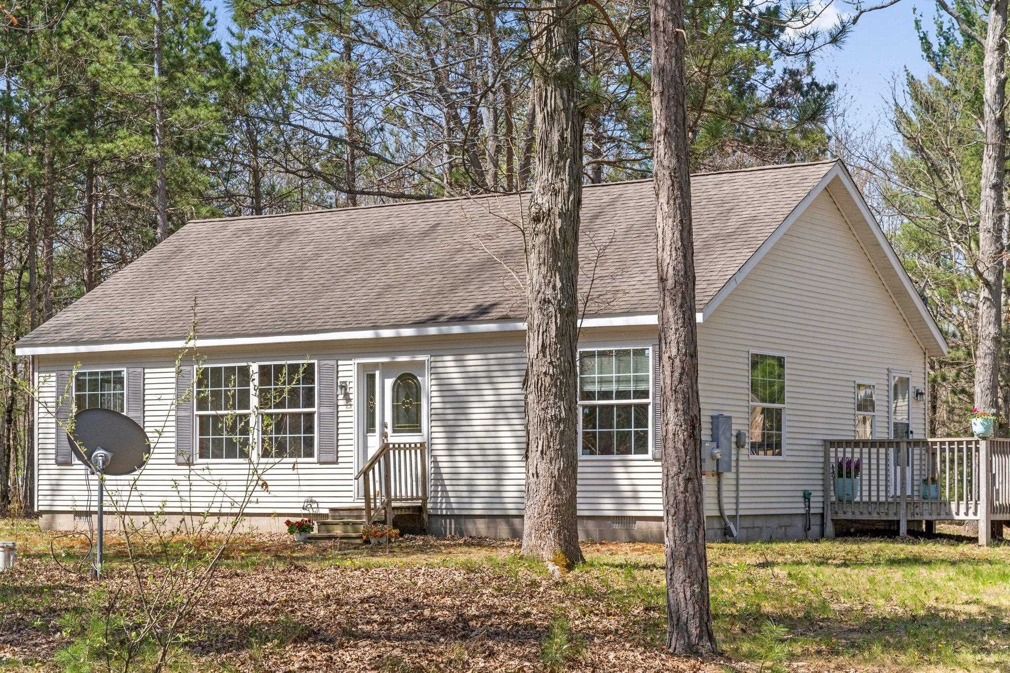 8372 Albrecht Road Interlochen, MI 49643 - Photo 4 of 38