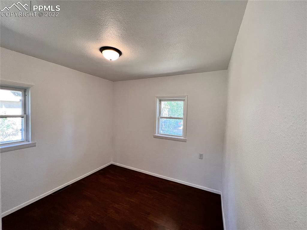 10199 Singer Lane Rye, CO 81069 - Photo 28 of 39 an empty room with a window