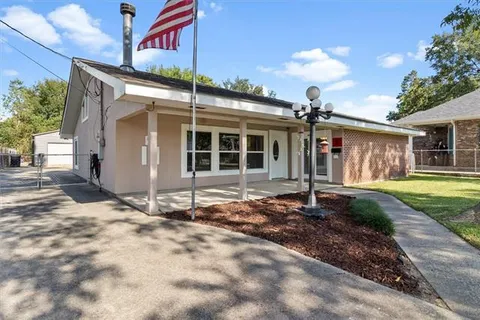 $375,000 | 89 Haroleans Street, Harahan, LA 70123