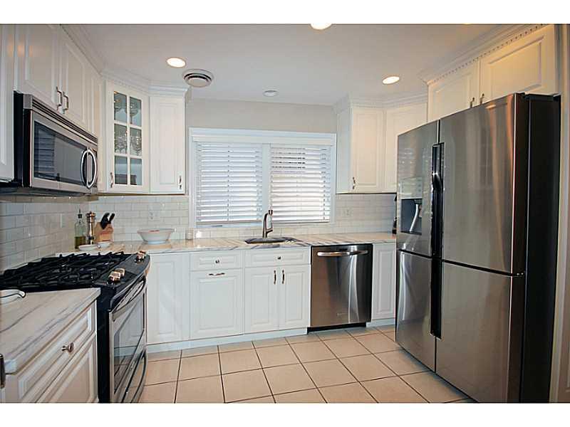 461 Arden Road Mt. Lebanon, PA 15216 - Photo 10 of 24 Kitchen.