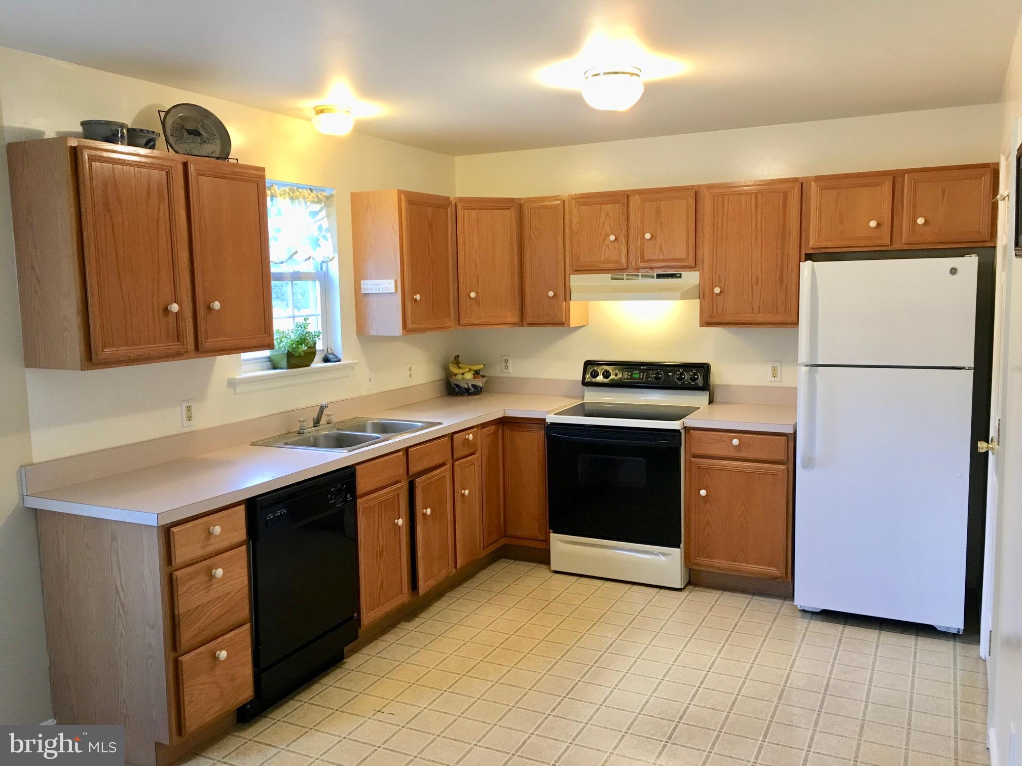 448 Groffdale Road Quarryville, PA 17566 - Photo 7 of 16 Kitchen