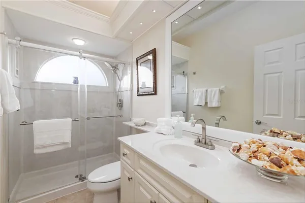 $1,049,000 | 9915 Old Hyde Park Place, Bradenton, FL 34202
