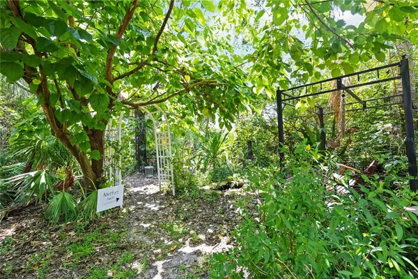 $1,049,000 | 9915 Old Hyde Park Place, Bradenton, FL 34202