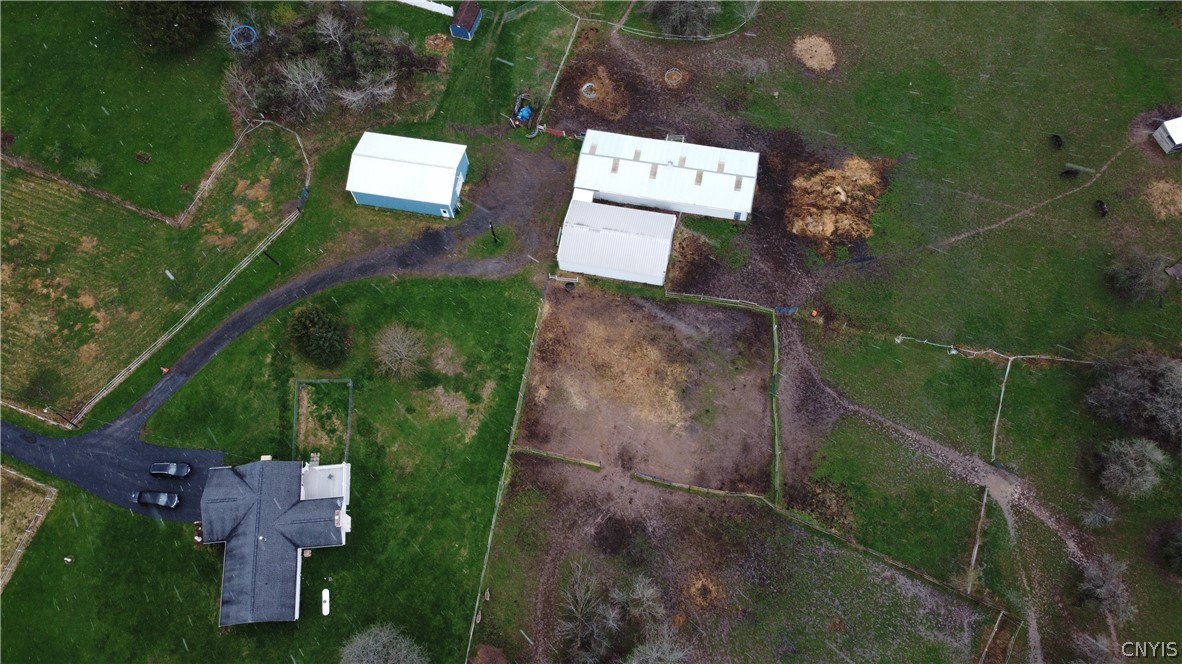 10275 Caughdenoy Road Clay, NY 13029 - Photo 5 of 21