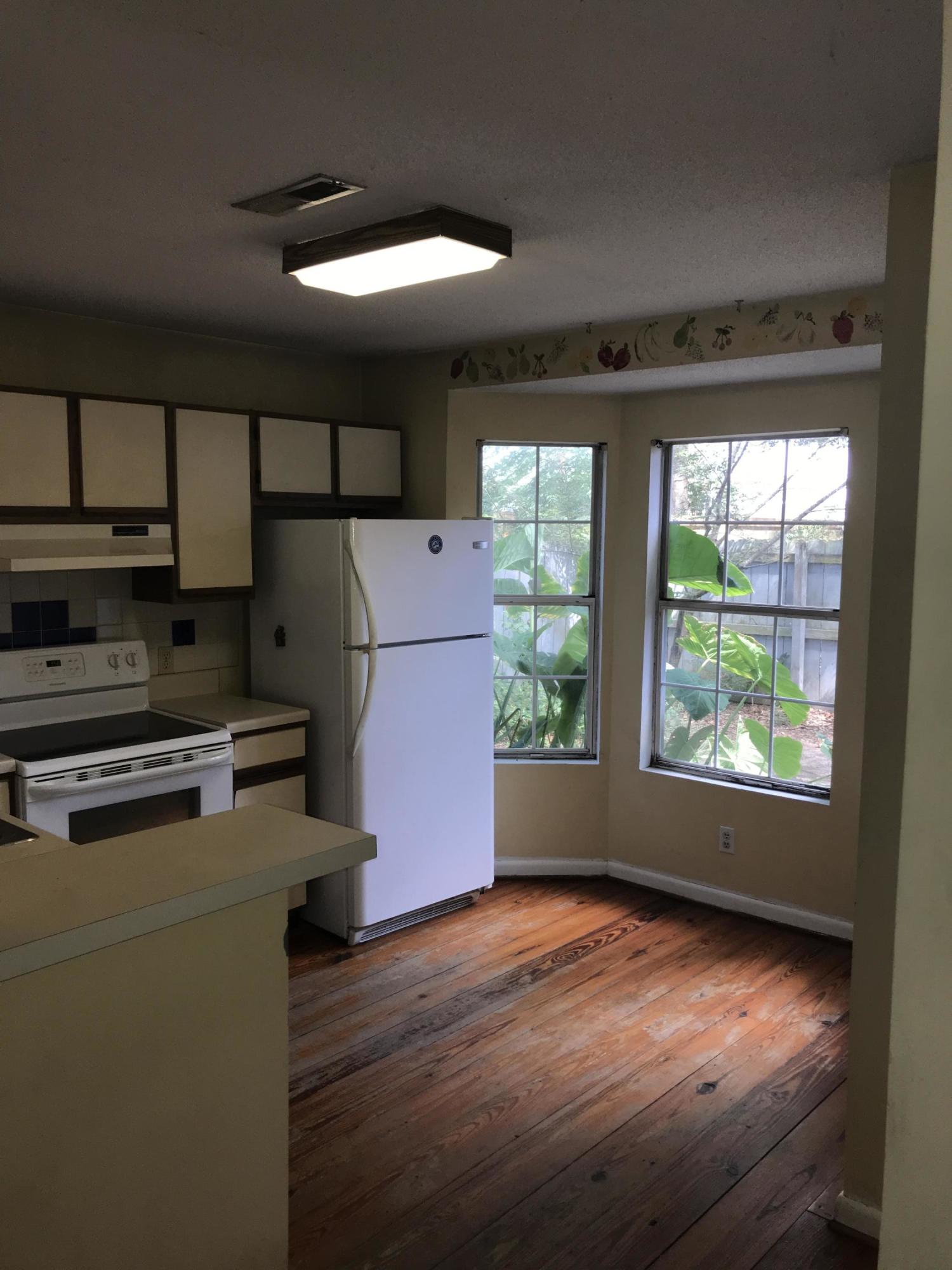 406 Morrison Street Mount Pleasant, SC 29464 - Photo 10 of 23 IMG_3236