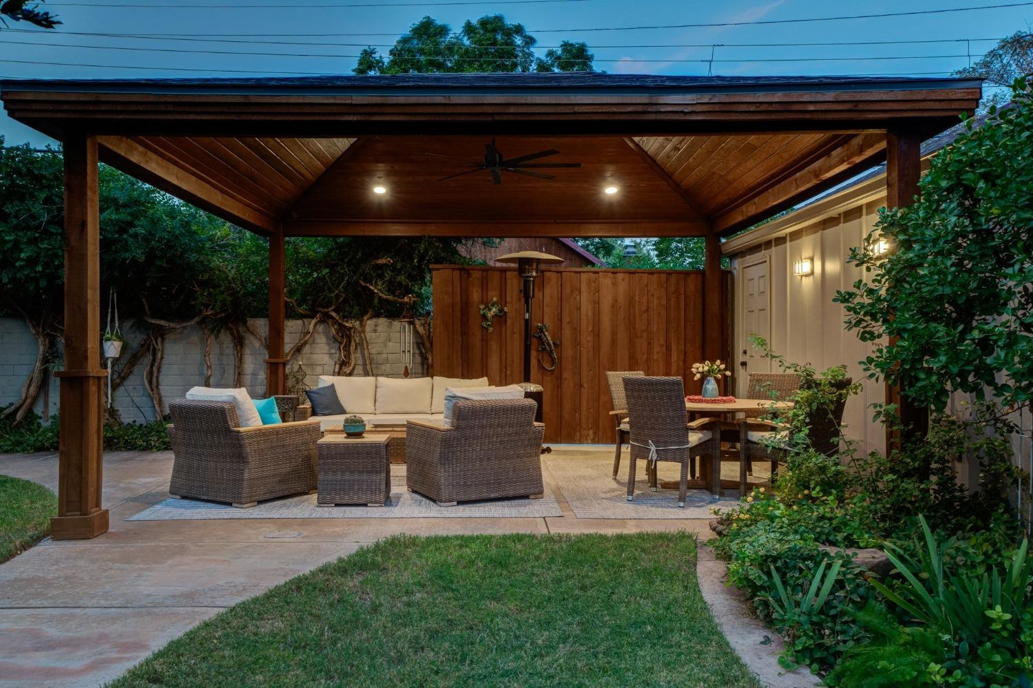 3016 22nd Street Lubbock, TX 79410 - Photo 45 of 50 Day and Night!