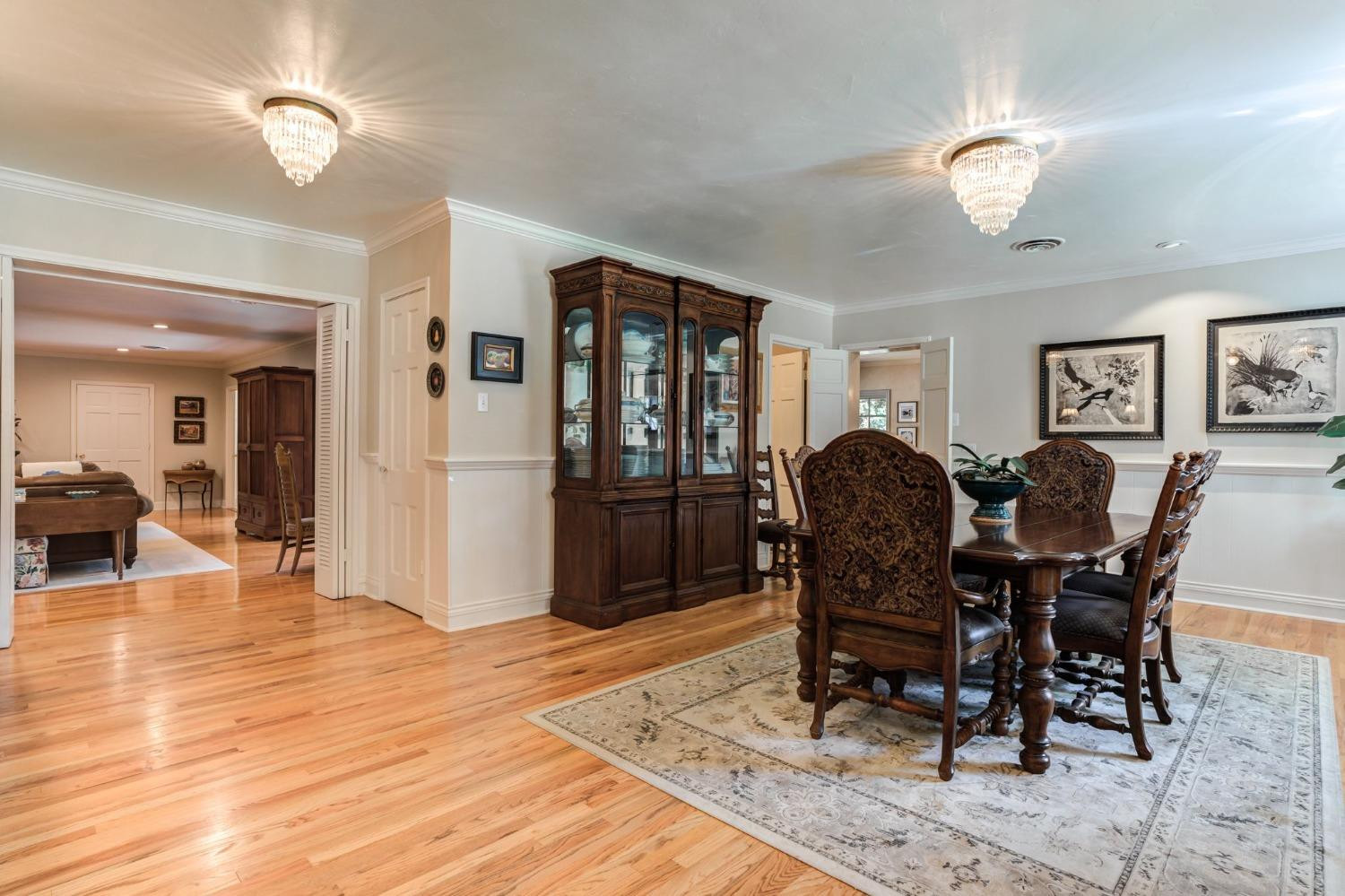 3016 22nd Street Lubbock, TX 79410 - Photo 7 of 50 Rich Hardwood Flooring
