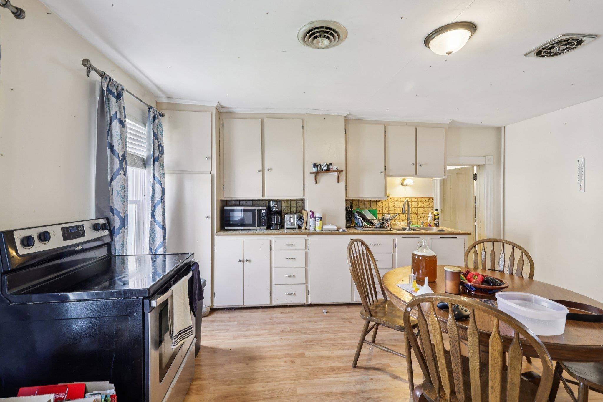 208 West Pleasant Street Portage, WI 53901 - Photo 37 of 78