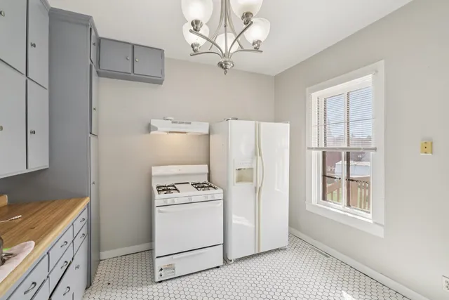 $225,000 | 208 West Pleasant Street, Portage, WI 53901