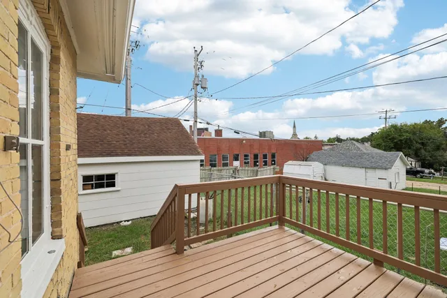 $225,000 | 208 West Pleasant Street, Portage, WI 53901