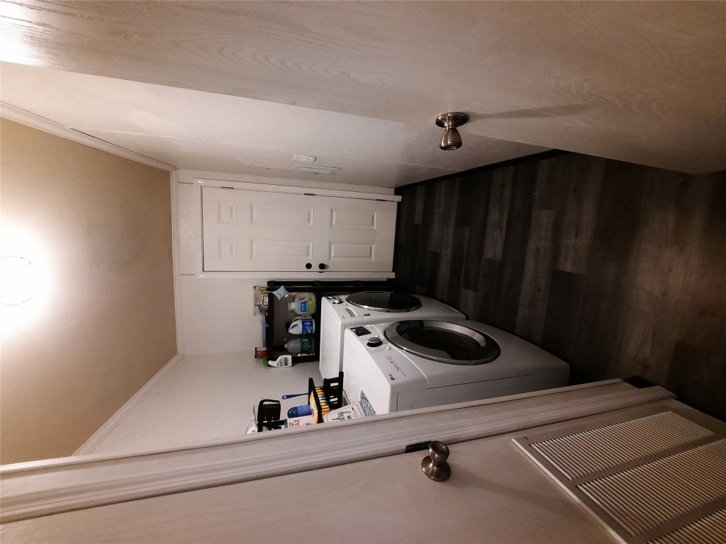 3160 Pettytown Road Dale, TX 78616 - Photo 29 of 37 a utility room with dryer and washer