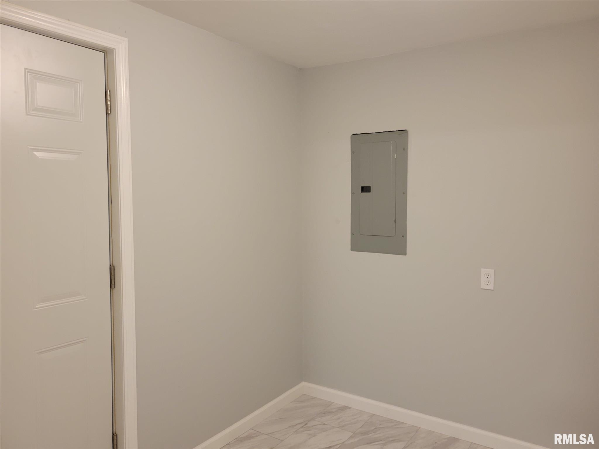 850 North Ohio Street Springfield, IL 62702 - Photo 19 of 21