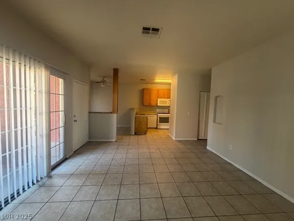 $1,280 | 4730 East Craig Road, Unit 1103, Las Vegas, NV 89115