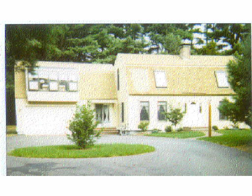 8 Warren Street Georgetown, MA 01833 - Photo 1 of 1 Gallery Image 1