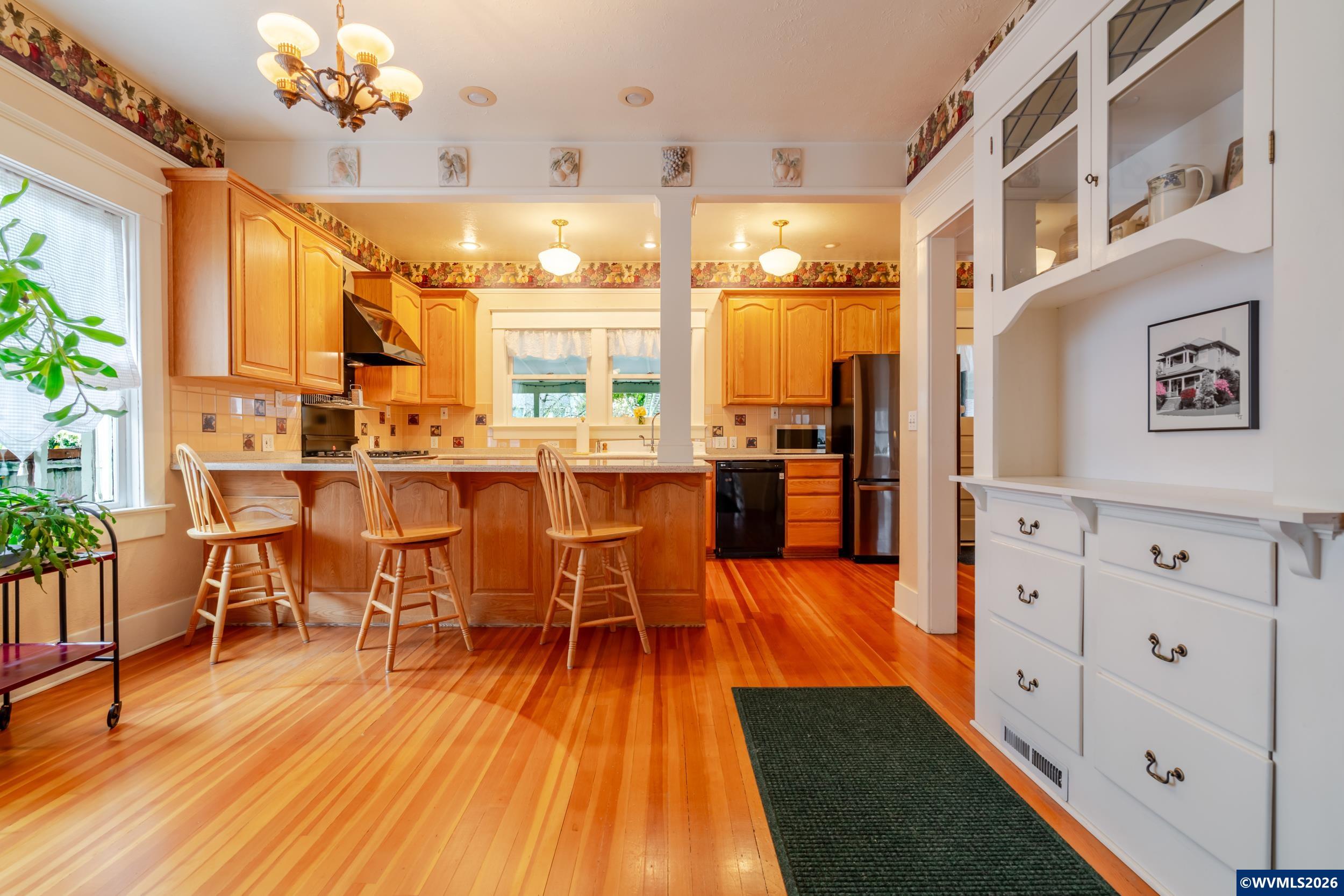 821 6th Avenue Southwest Albany, OR 97321 - Photo 13 of 50