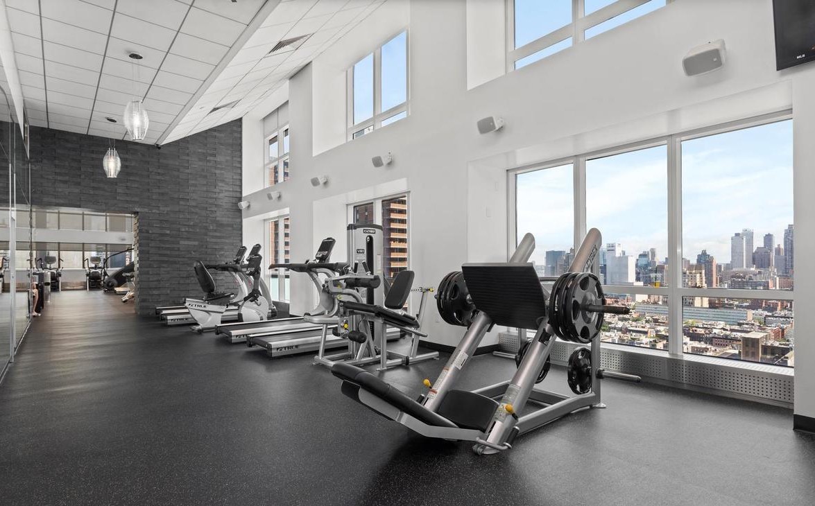 350 West 42nd Street, Unit 33D Manhattan, NY 10036 - Photo 9 of 16