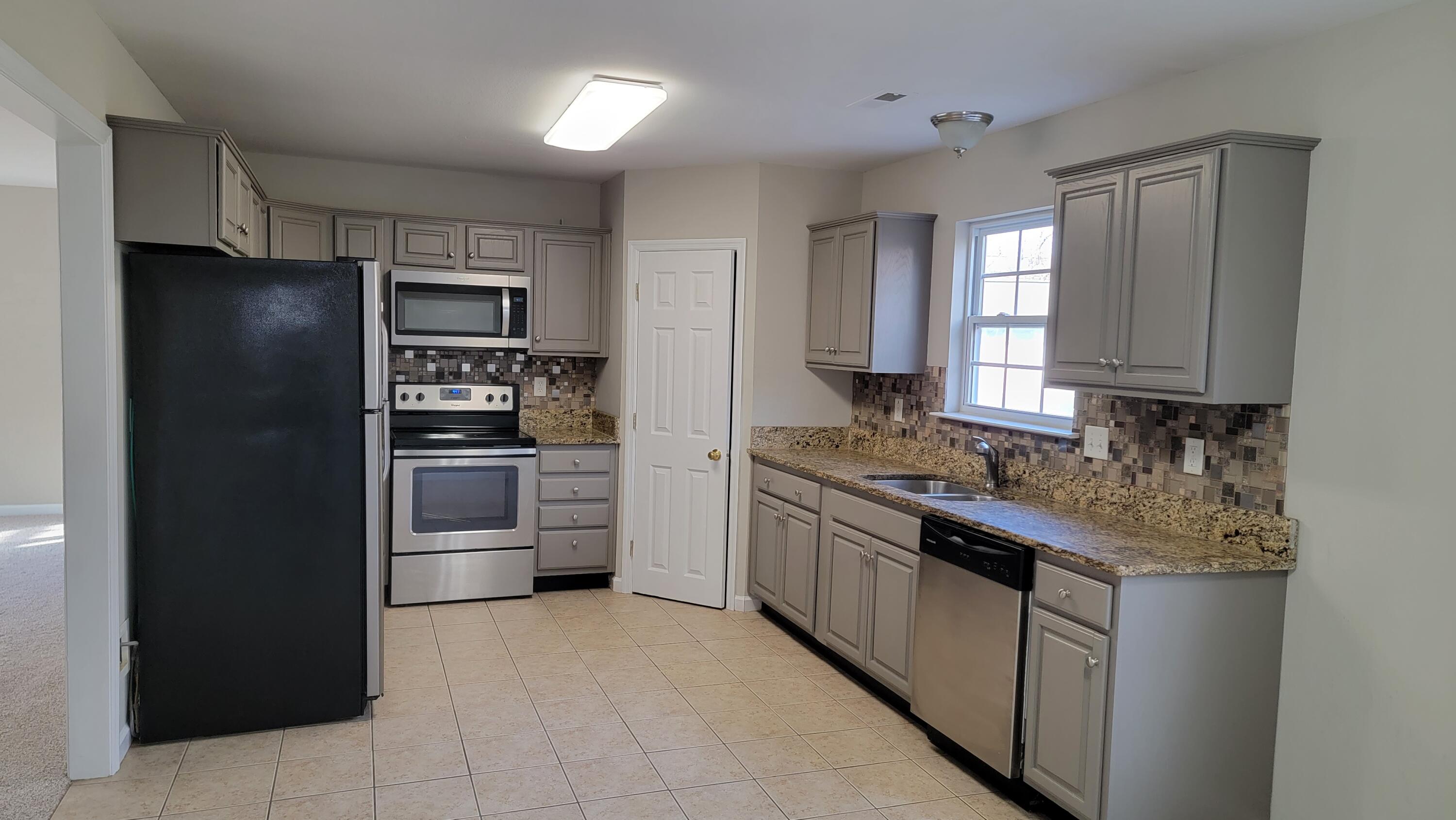 355 Pine Grove Road Ringgold, GA 30736 - Photo 4 of 14 20230209_164207