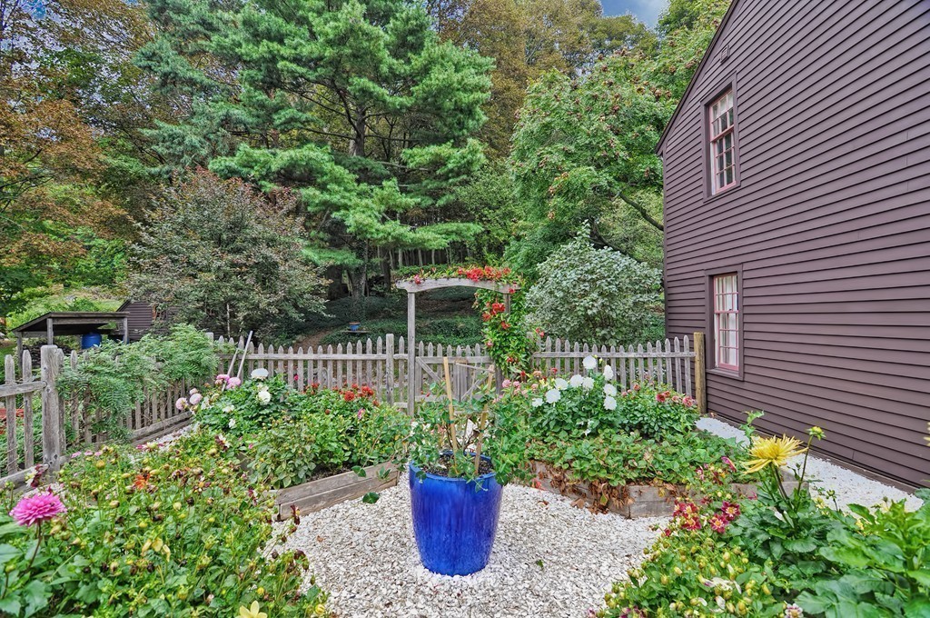 33 High Street Ipswich, MA 01938 - Photo 19 of 20