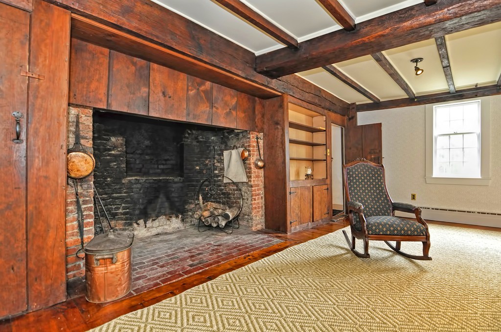 33 High Street Ipswich, MA 01938 - Photo 5 of 20