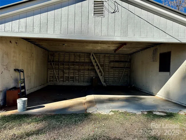 $2,800 | 2063 Eaton Road, Charlotte, NC 28205