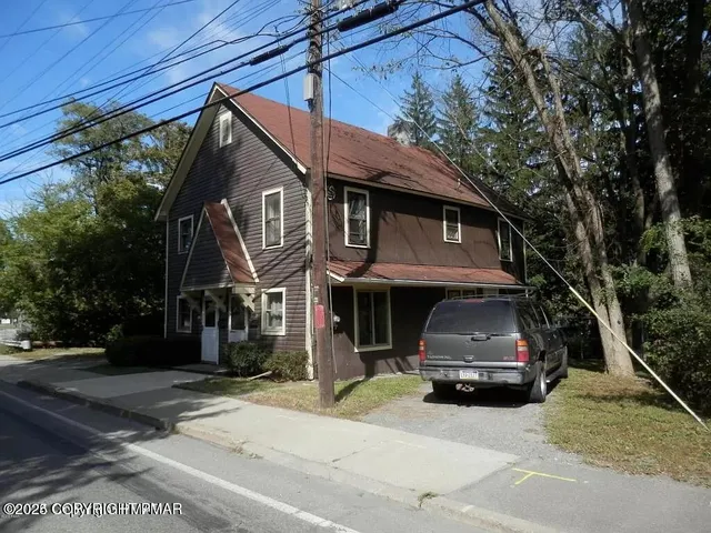 $250,000 | 1797-1799 North Main Street, Honesdale, PA 18431