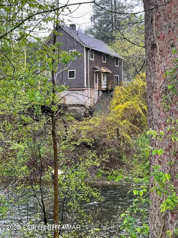 $250,000 | 1797-1799 North Main Street, Honesdale, PA 18431