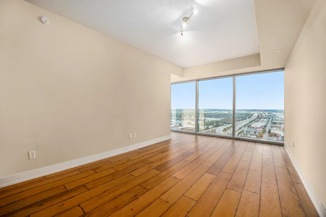 $429,900 | 335 Bridge Street Northwest, Unit 2403, Grand Rapids, MI 49504