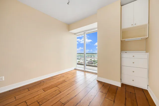 $429,900 | 335 Bridge Street Northwest, Unit 2403, Grand Rapids, MI 49504