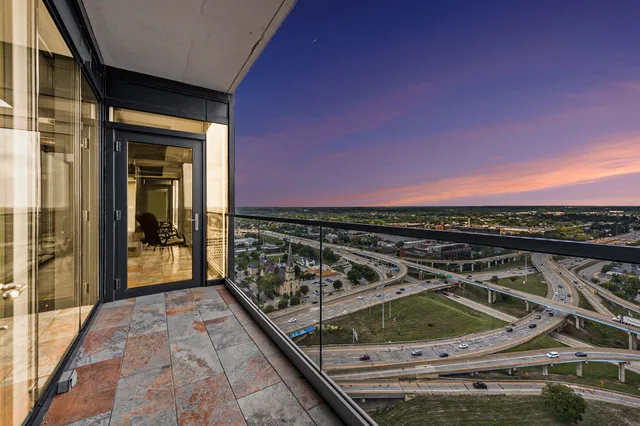 $429,900 | 335 Bridge Street Northwest, Unit 2403, Grand Rapids, MI 49504