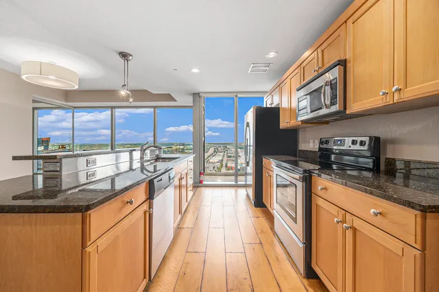 $429,900 | 335 Bridge Street Northwest, Unit 2403, Grand Rapids, MI 49504