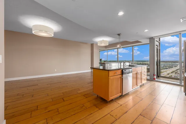 $429,900 | 335 Bridge Street Northwest, Unit 2403, Grand Rapids, MI 49504