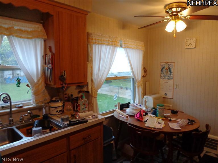 12915 Rockside Road Garfield Heights, OH 44125 - Photo 6 of 10