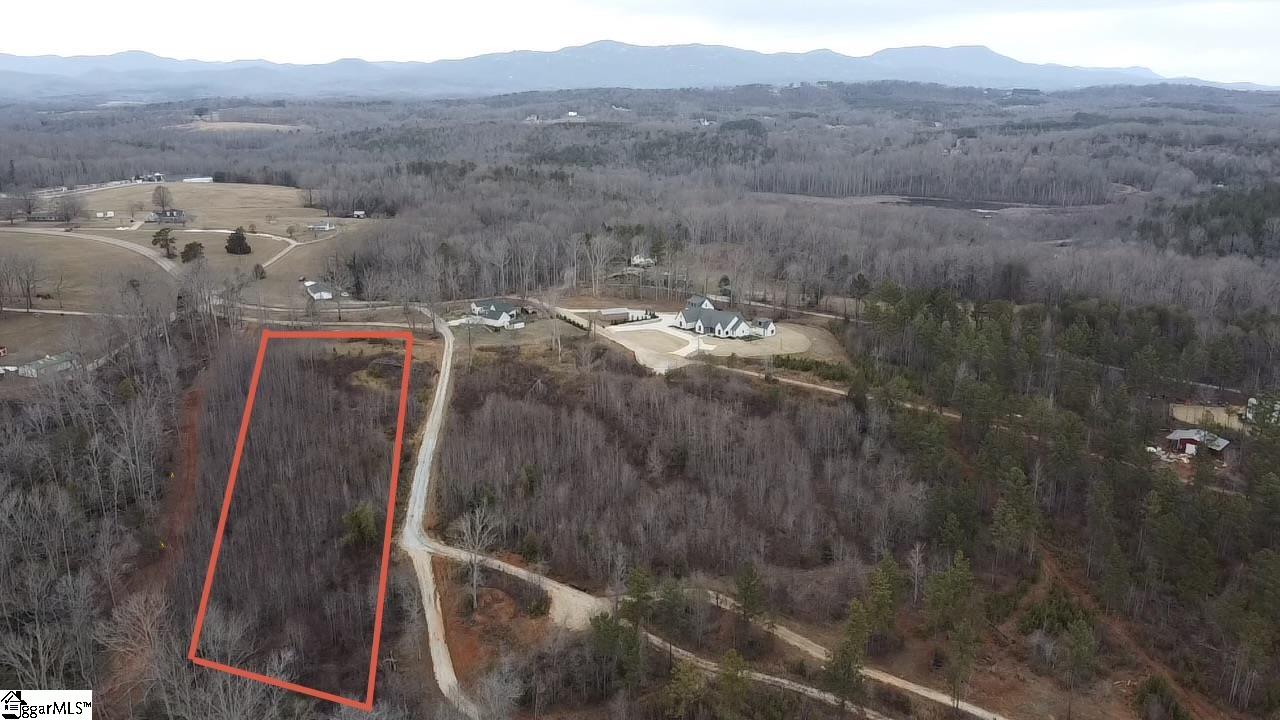 165 Still Lake Trail Greer, SC 29651 - Photo 1 of 31 Approximate lot lines