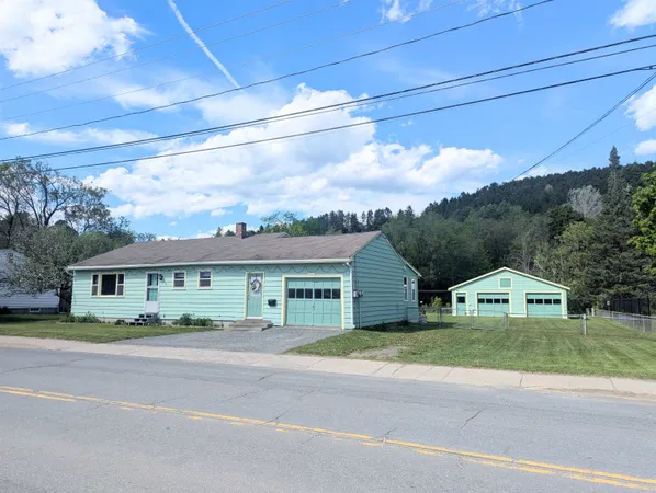 $239,950 | 391 Concord Avenue, St. Johnsbury, VT 05819