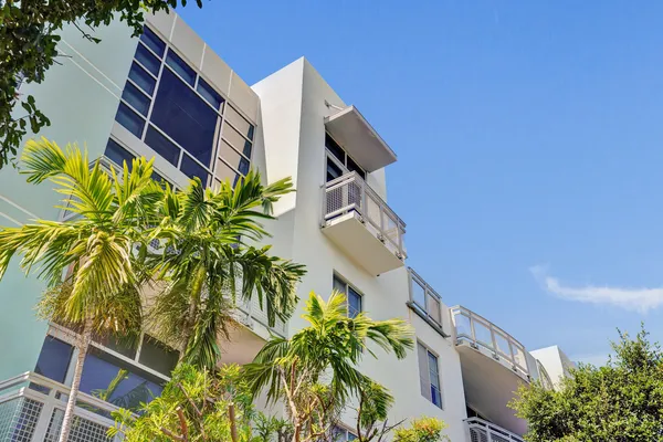 $7,500 | 365 Southeast 6th Avenue, Unit 307, Delray Beach, FL 33483